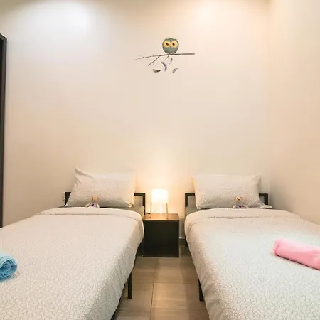 Landed Cozy House Near Spice, Airport Apartment Kampong Manggis Exterior photo